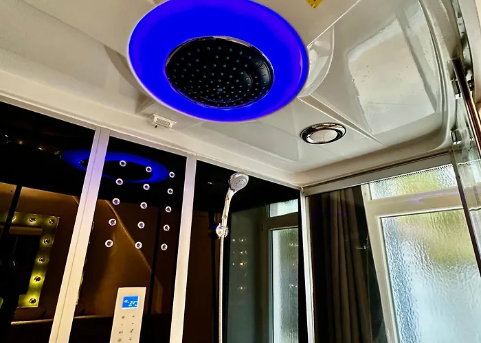 Beefree Whirlpoolsuite34-free Parking & Fast Internet Pasov