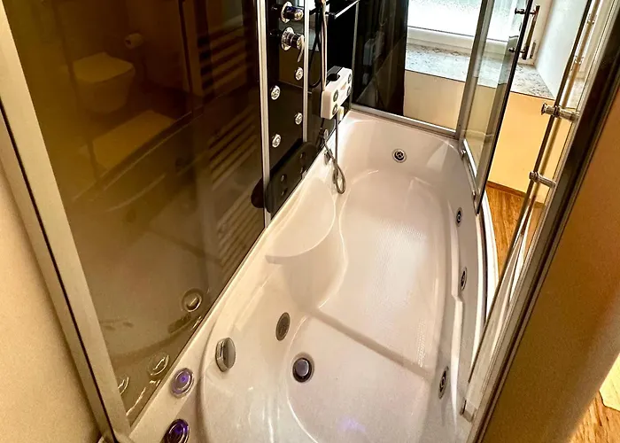 Beefree Whirlpoolsuite34-free Parking & Fast Internet Pasov