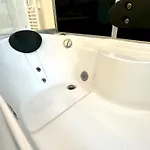 Beefree Whirlpoolsuite34-free Parking & Fast Internet Apartman Passau